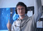 lukiDance emote
