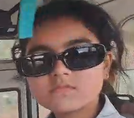 cupcake_glasses static emote