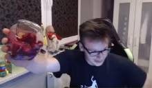 rozbitaswieczka emote