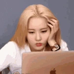 Sieun_Bored emote