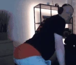 DzinoldTwerk emote