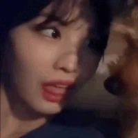 momo_looksaround emoji