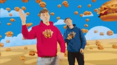 BurgerPommesAufDieEinsPackDiePommesInDenBurgerReinMcDonaldsGehtZ emote