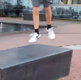 Froosti_floating emote