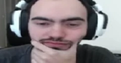 hmmm emote