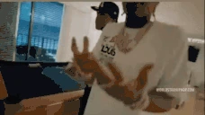 FELLDOWNTOMYKNEES emote