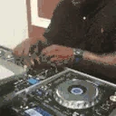 djShaq emote