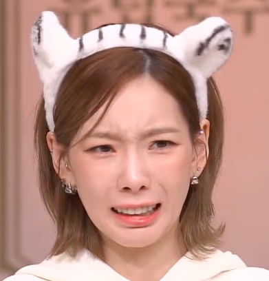 Taeyeon_disgusted emote