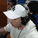 banaTilt emote