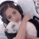 pokiHug emote