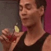 Oo_Juicy_Tea emote