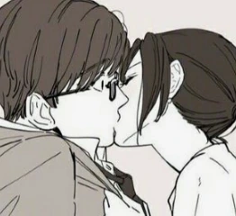 SurpriseKiss emote