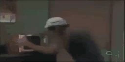 DonRamonViejoPelotudoComoVasATirarLaTeleAsi emote