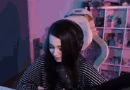 yuuechkaShy emote