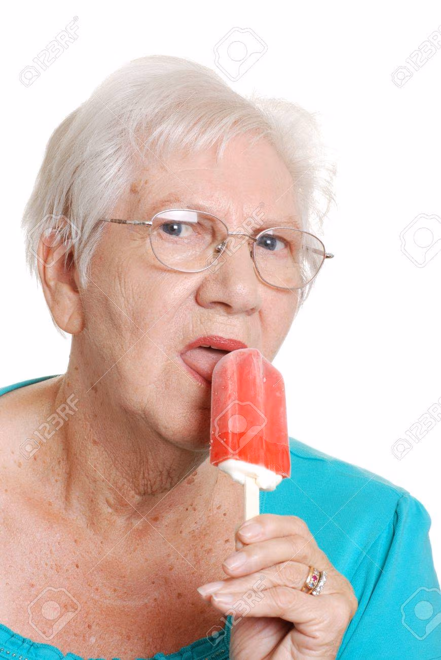 popsicle_granny emote