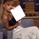arianagrande_blank1 emote