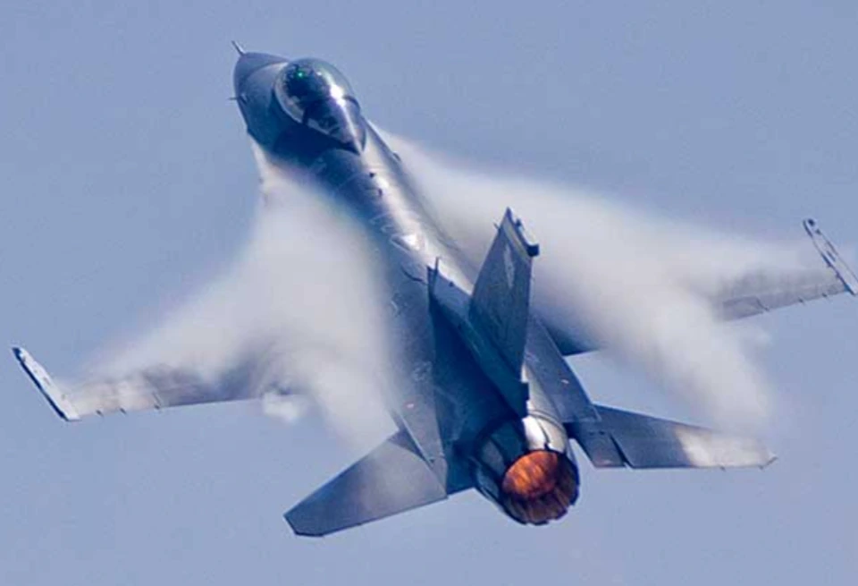F16 emote