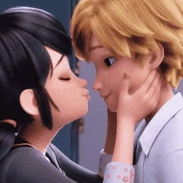 Marinette_Kiss emote