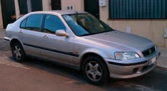 HONDA_Civic1_5i_VTEC_ELEGANCE_5p emote