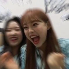 chuu_loona_scream emote