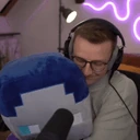 HeikoHug emote
