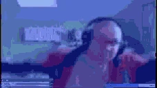 uulaniGIGAOSTRAVIXAMEGAMASNAPOMPA emote