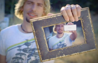 PHOTOGRAPH static emote