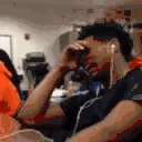 FeelsStrongJAM emote