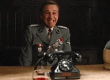 hanslanda_smile emote