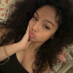 iluvfreakygirlss avatar