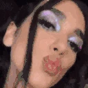 duaKiss emoji