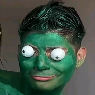 green_surprise emote