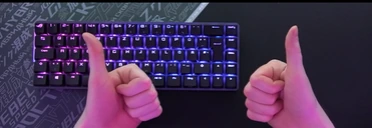 BastiGHGsZweiDaumen emote