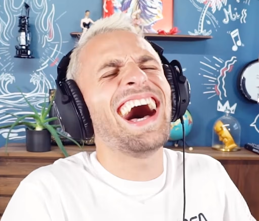 SqueezieLaugh emote